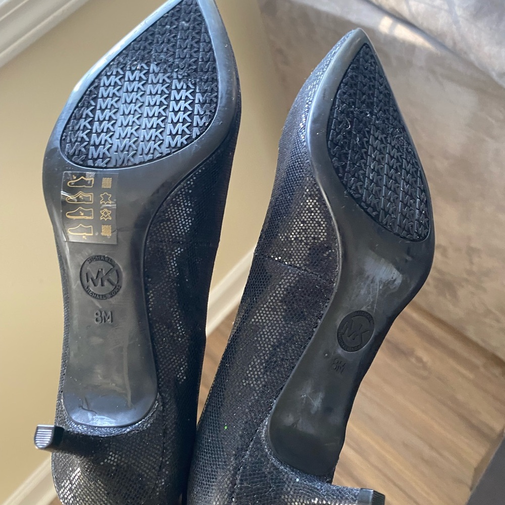Michael Kors Black baby heels  Elegant Design Shor - Picture 3 of 7